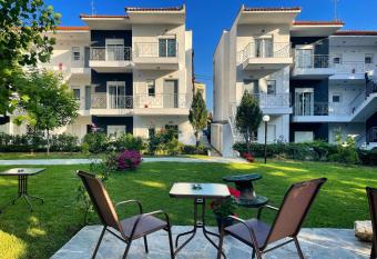 DOMES APARTMENTS allows 18 year olds to book a room