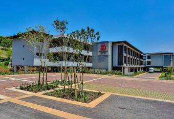 Zimbali Lakes Boulevard Suites 249 allows 18 year olds to book a room