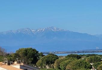 Charmant appartement ! has Balcony rooms