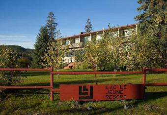 Lacle Jeune Nature Resort has Balcony rooms