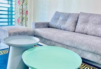 Homestay Akasia 12 has Balcony rooms