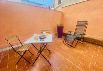 L Aurore - Studio avec terrasse proche de la plage allows 18 year olds to book a room