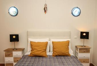 Casa Jasmin allows 18 year olds to book a room