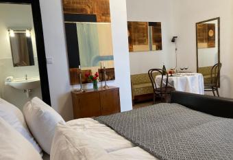 Medusa house 2 has Balcony rooms