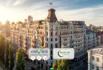 Premier Palace Hotel Kyiv allows 18 year olds to book a room