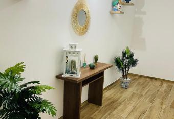 Eloro casa vacanza has Balcony rooms