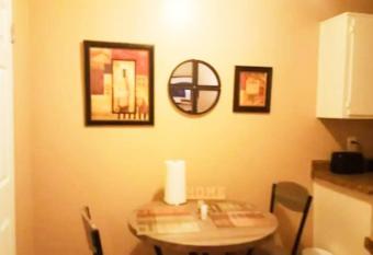 Excellent and Comfy Accommodation in Midtown Tucson allows 18 year olds to book a room