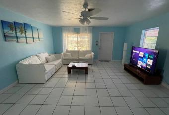 Lighthouse Cottages has Balcony rooms