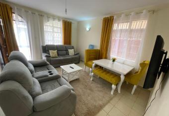 Lefad Apartment-3Bedrooms own compound has rooms with a private hot tub