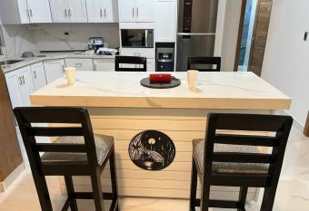 Comodo y acogedor apartamento de 2 H 4 Pax has Balcony rooms