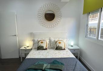 DREAM RAMBLA allows 18 year olds to book a room