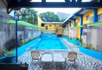 2 Hotel Saleh has Balcony rooms