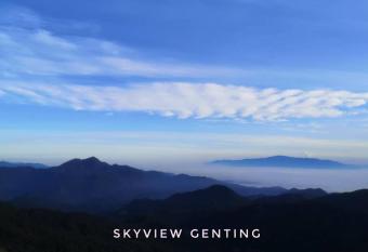 15-18 Pax Deluxe Family Room 3R2B,Cloudview,Mountain View, Golden Hills Resort , Genting Highlands allows 18 year olds to book a room