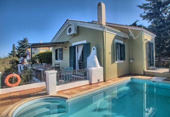 Villa Ostria has Balcony rooms