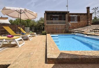 Montserrat has Balcony rooms