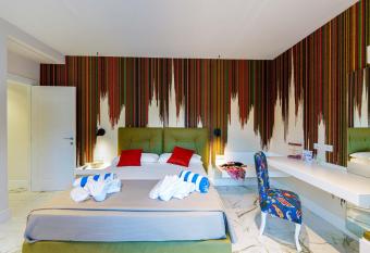 Gio Mar Green has Balcony rooms