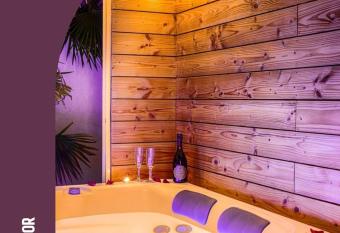 Casa Gauda     Jacuzzi, relaxation & serenity has Balcony rooms