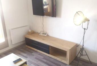 Studio avec balcon amenage a Port la Nouvelle a 1 km de la plage has Balcony rooms