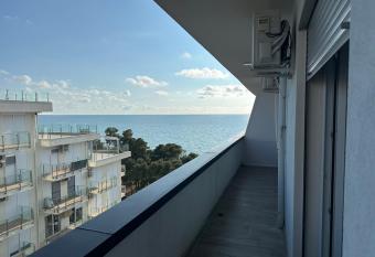 De Lux home has Balcony rooms