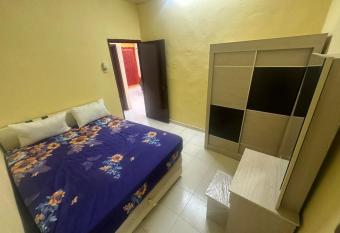 DELIGHT HOMESTAY @TAMAN BIDARA allows 18 year olds to book a room