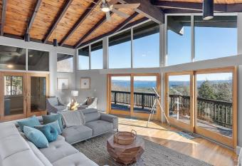 Lake & Mountain view house. has Balcony rooms