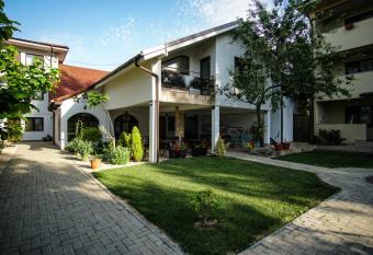 Vile Tahne has Balcony rooms