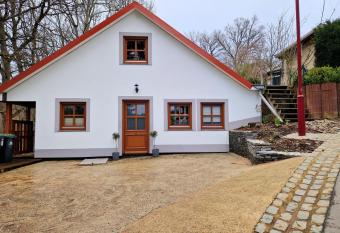 Daffodils has Balcony rooms