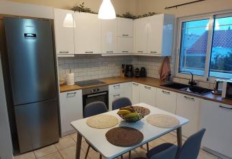 Kallias House has Balcony rooms