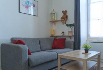 Studio cosy - Nogent Le Rotrou - Proche gare allows 18 year olds to book a room