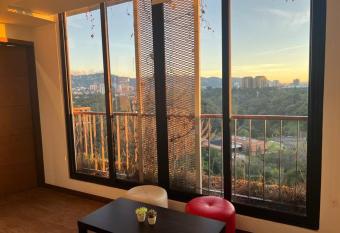 STAYH - Terrum C has rooms with a private hot tub