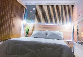 Apartamento Bamb   allows 18 year olds to book a room