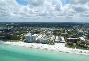 Cabanas on Canal #316 has Balcony rooms