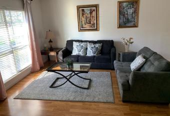 Pleasant house in Forney Tx allows 18 year olds to book a room