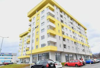 Apartman Jezero has Balcony rooms