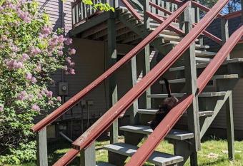 One bedroom full rental has Balcony rooms