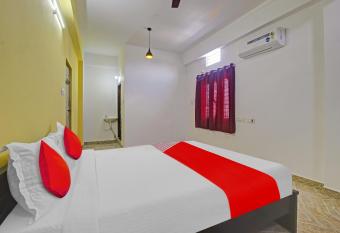 OYO Flagship 81133 Royal Stay Homes allows 18 year olds to book a room