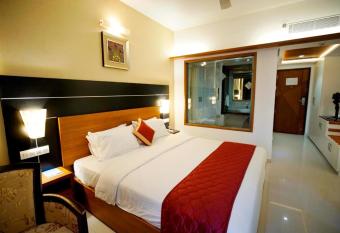 Vakkom Palazzo allows 18 year olds to book a room