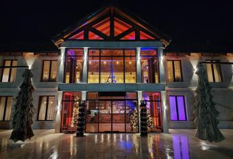 Grahovac_1858 has Balcony rooms