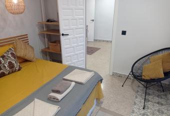 Vista al Mar allows 18 year olds to book a room