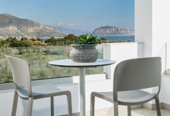 Quattro Suites has Balcony rooms