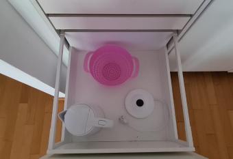 Equipment of Good And Night has Smoking/Balcony rooms