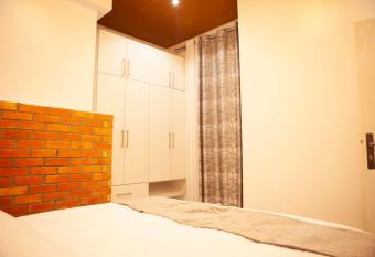 kigali grand View has rooms with a private hot tub