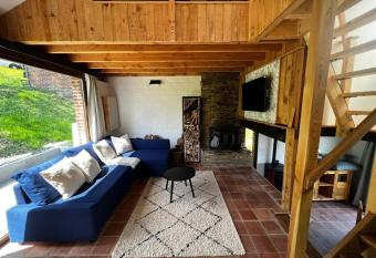 La cabane d H  lie - Cottage en pleine for  t - Domaine du Bonsoy has Balcony rooms