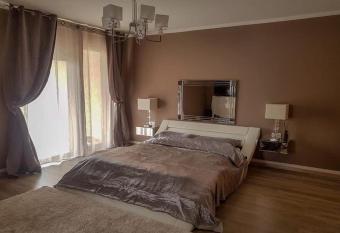 Frank Apartment has Balcony rooms