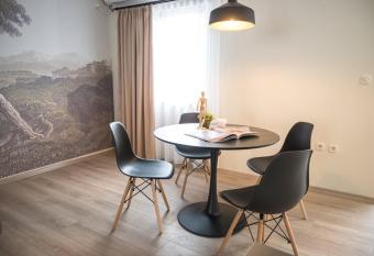 BEST APARTMENTS has Balcony rooms