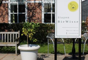 Slapen bie Wisse allows 18 year olds to book a room