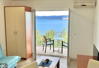 Apartments Sunspot has Balcony rooms