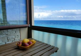 Fleetwood House Fronte Mare has Balcony rooms