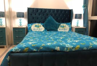 Full 2 bedroom flat in London has Balcony rooms