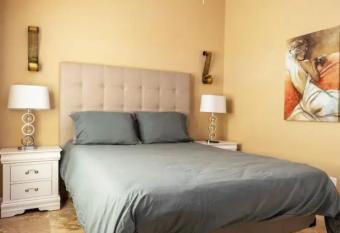 2nd St 1 Awesome 2-Bedroom Unit in Hummingbird Alcove allows 18 year olds to book a room